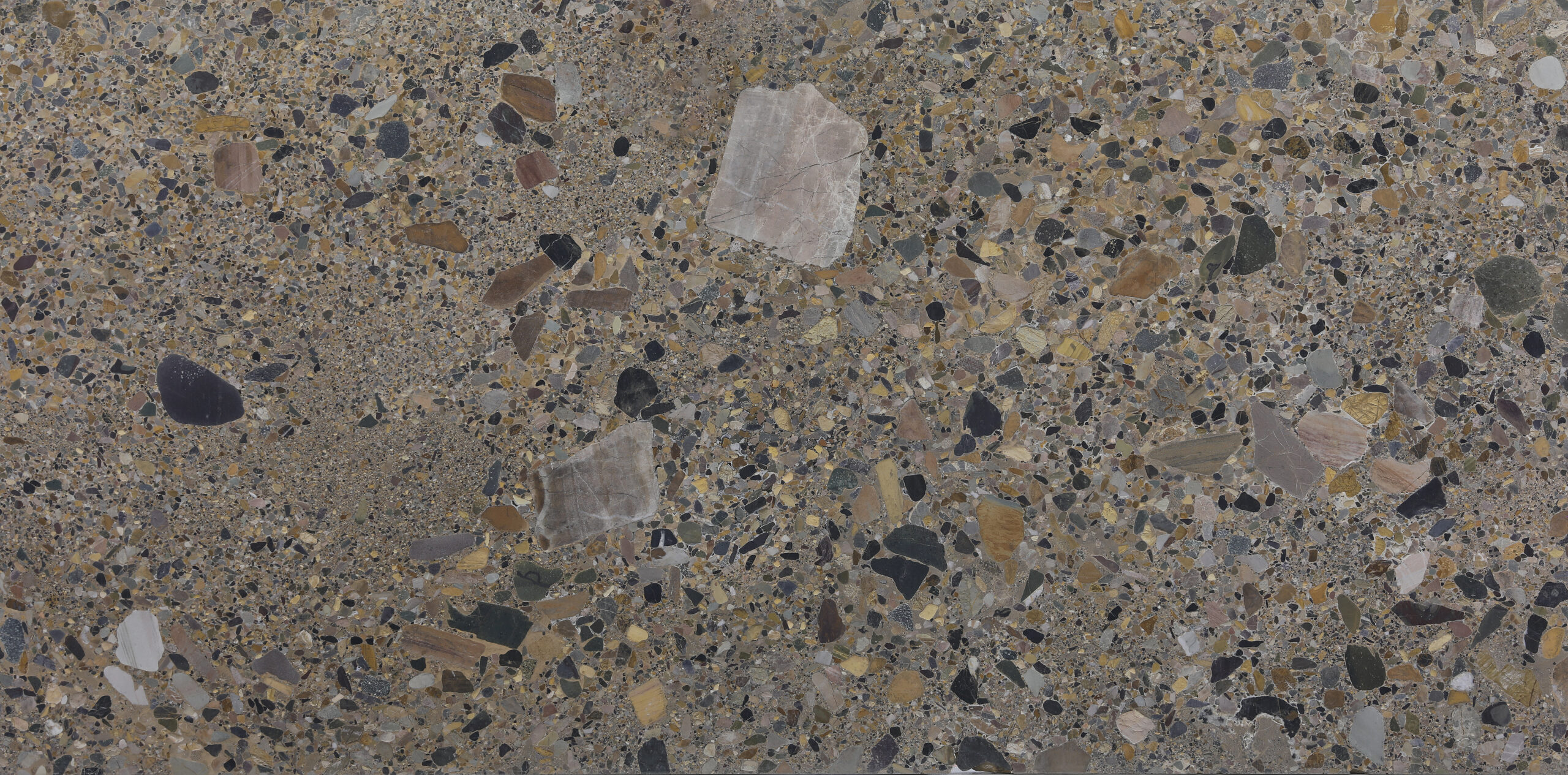 Breccia Beige Marmer natuursteen plaat met warme beige kleur en karakteristieke natuurlijke aders, geschikt voor vloeren, wandbekleding en badkamers.